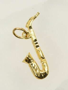 10k Vintage Sax Pendant/Charm